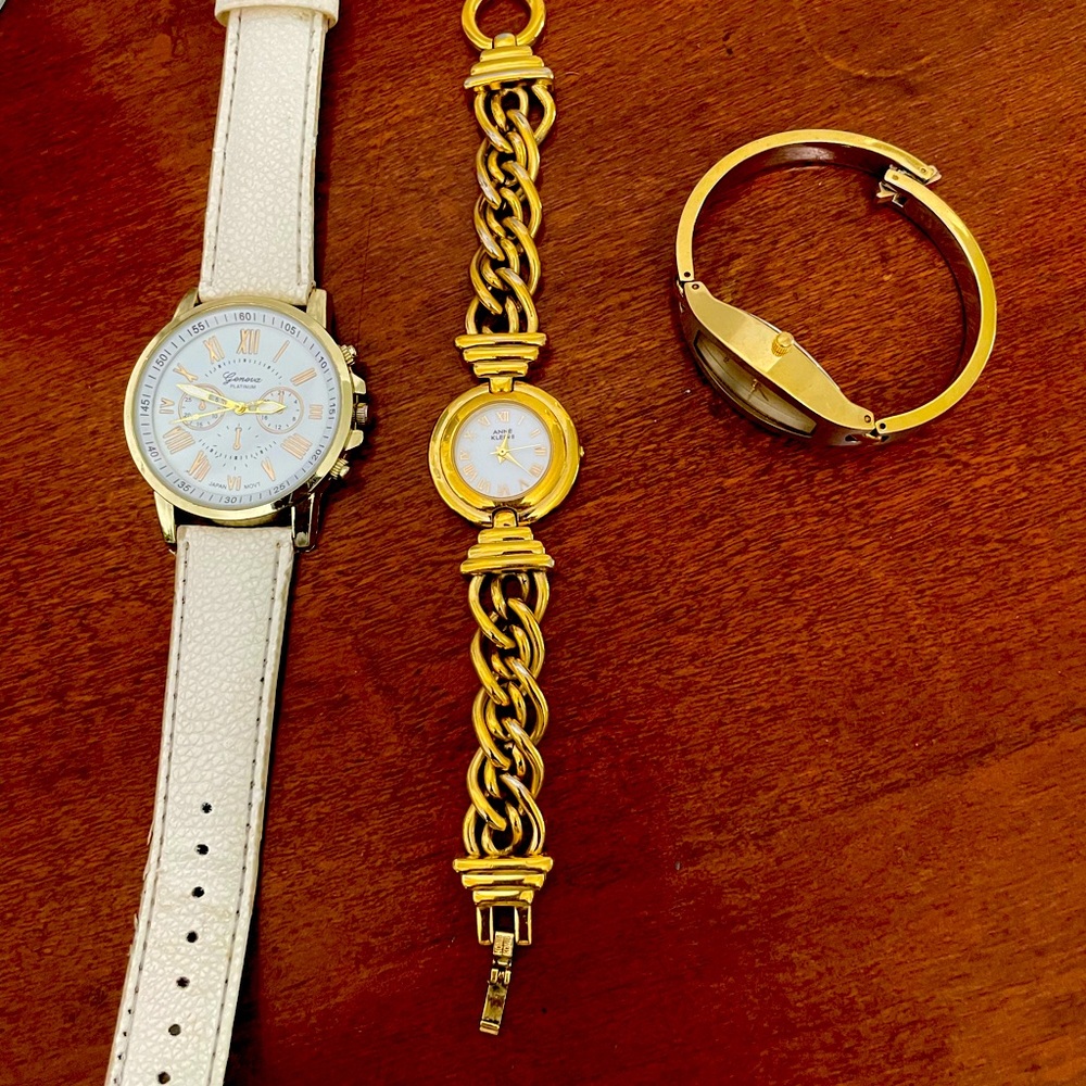 NOT FOR SALE.   Lot of 3 watches.